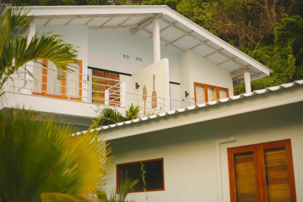 The Mooring Resort Panwa Beach 외부 사진